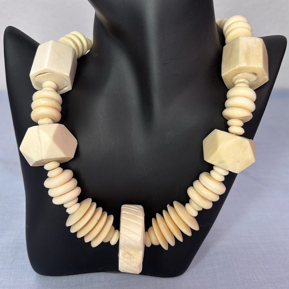 Vintage Sculptural Art, Carved Bead Statement Necklace
